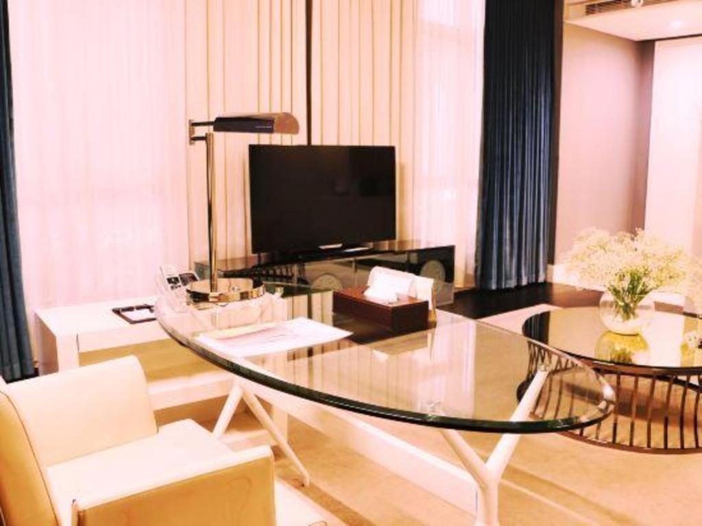 Jinjiang Metropolo Hotel Classiq Shanghai Off Bund Extérieur photo